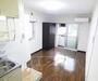 居室・リビング　落ち着いた雰囲気のお部屋です