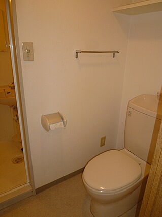 トイレ　※別部屋の参考写真です。