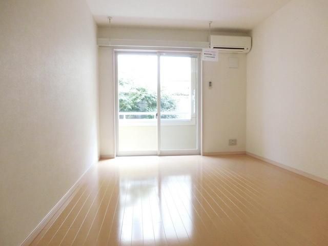 居室・リビング　洋室７．５帖フローリングのお部屋
