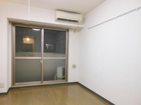 ＪＲ南武線 尻手駅 徒歩5分 3階建 築24年の居間写真