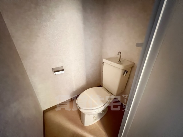 京阪本線 香里園駅 徒歩6分 9階建 築40年のトイレ写真