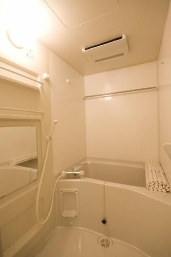 多摩都市モノレール 甲州街道駅 徒歩4分 4階建 築17年の風呂写真