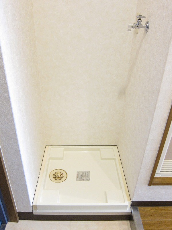 その他設備　参考写真。室内洗濯機置場。