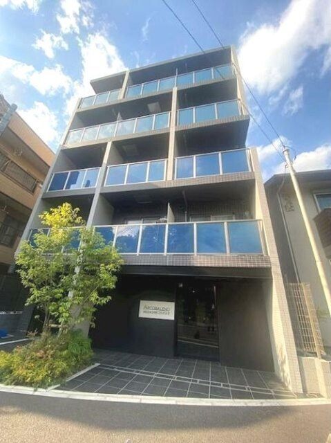 建物外観　オートロック完備