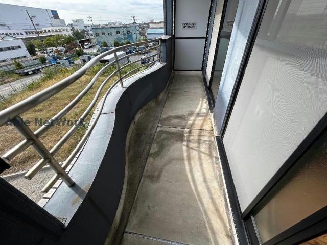 名鉄三河線 小垣江駅 徒歩8分 3階建 築26年の内装写真