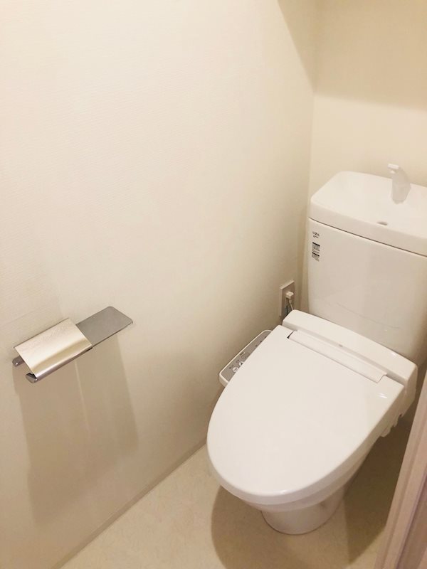 メイクスデザイン入谷アジールコートのトイレ写真