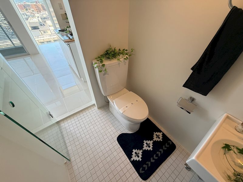 眺望　同建物同号室の室内写真です。