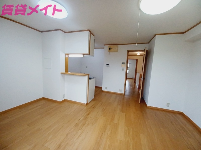 居室・リビング　別部屋反転画像参考