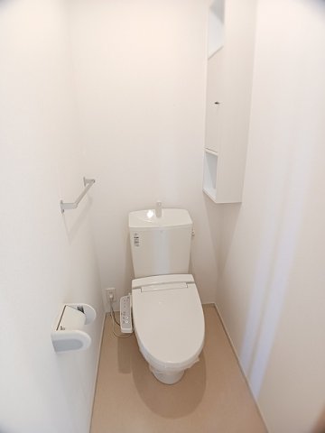 トイレ　落ち着いたトイレです