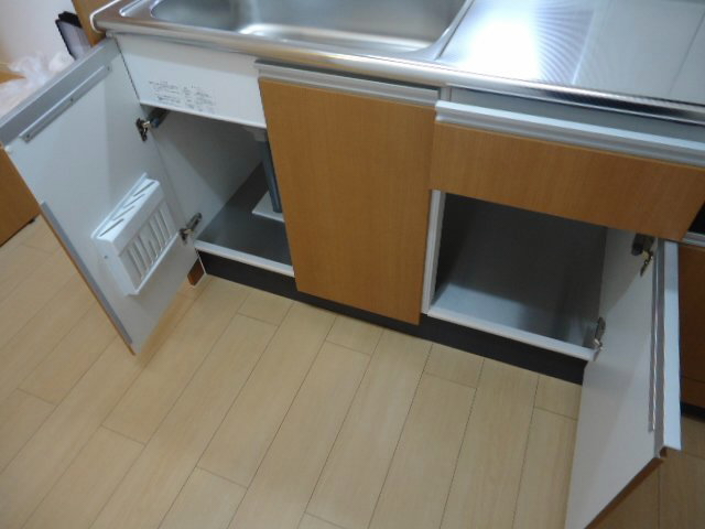 セキュリティ　キッチン収納充実しております！