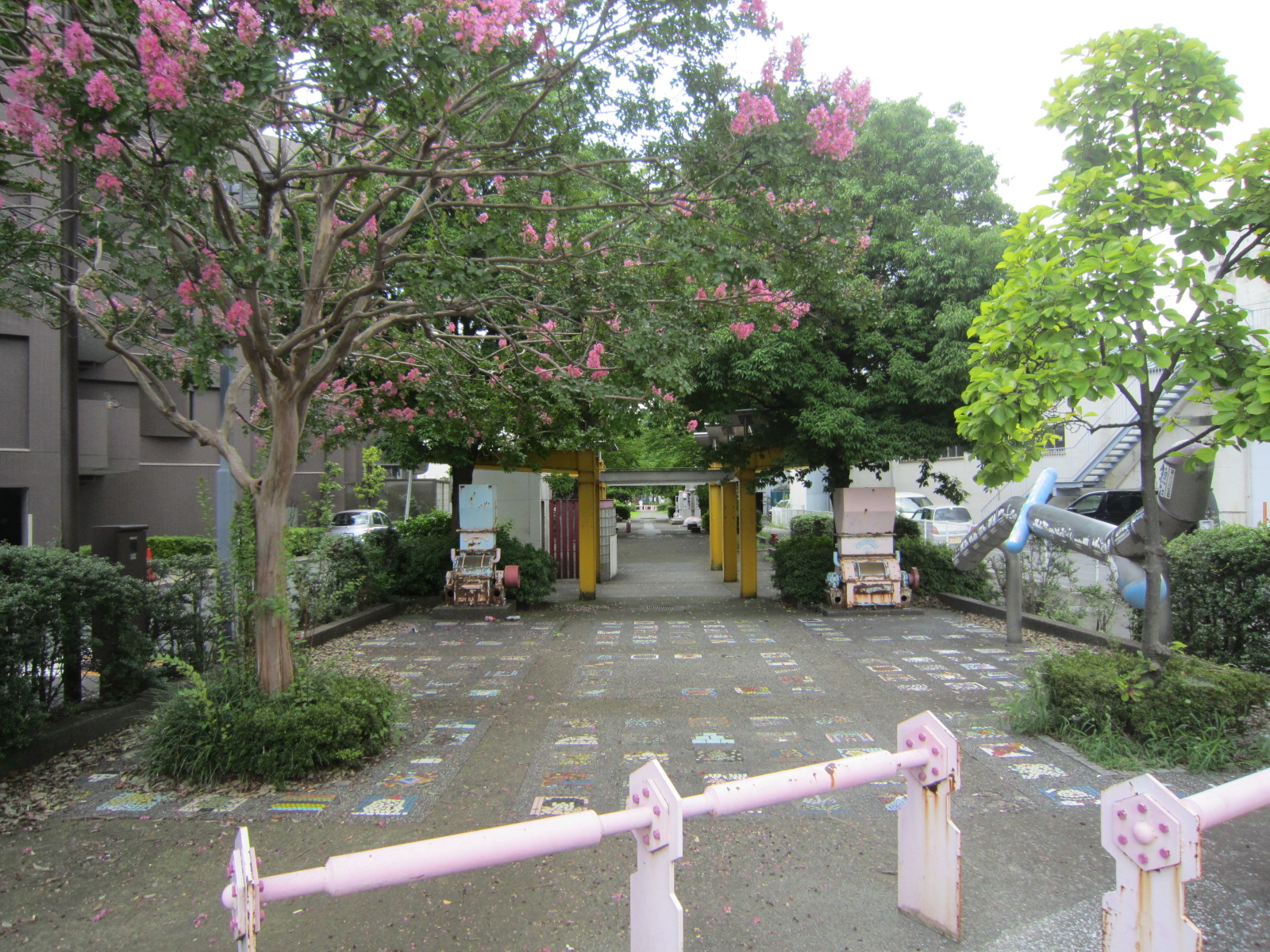 公園　新田緑道（公園）まで245m