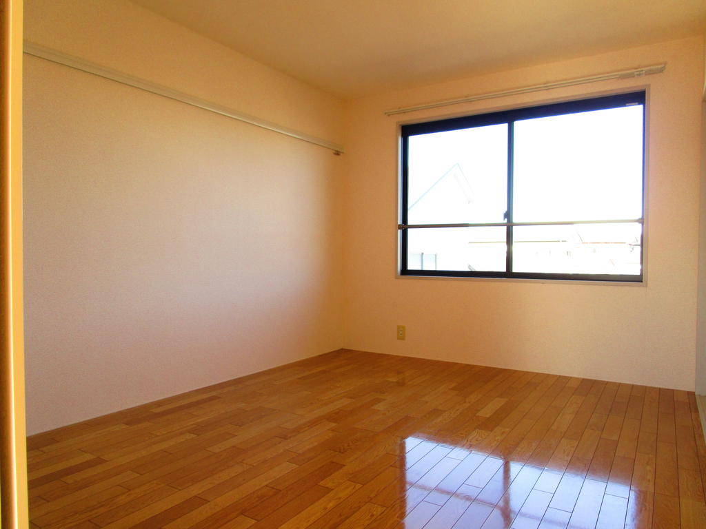 その他部屋・スペース　北側洋室６帖　明るいです！