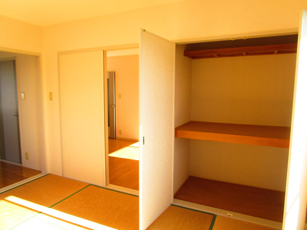 収納　和室６帖にある１間の押入