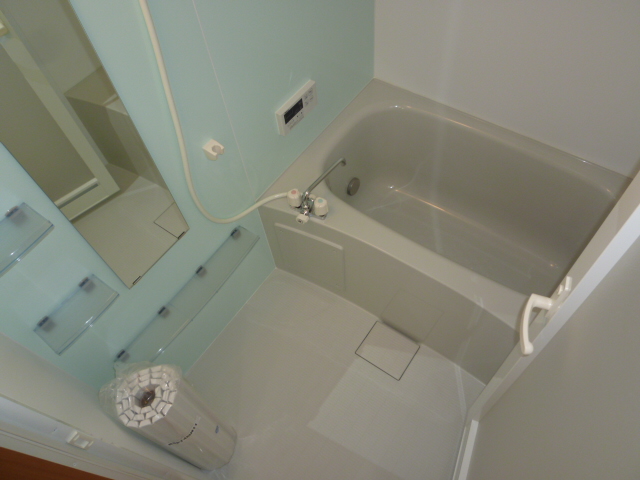 バス・シャワールーム　追い焚きバス