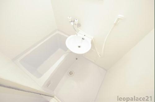 バス・シャワールーム　備品や設備仕様は号室等により異なります現地をご確認下さい。