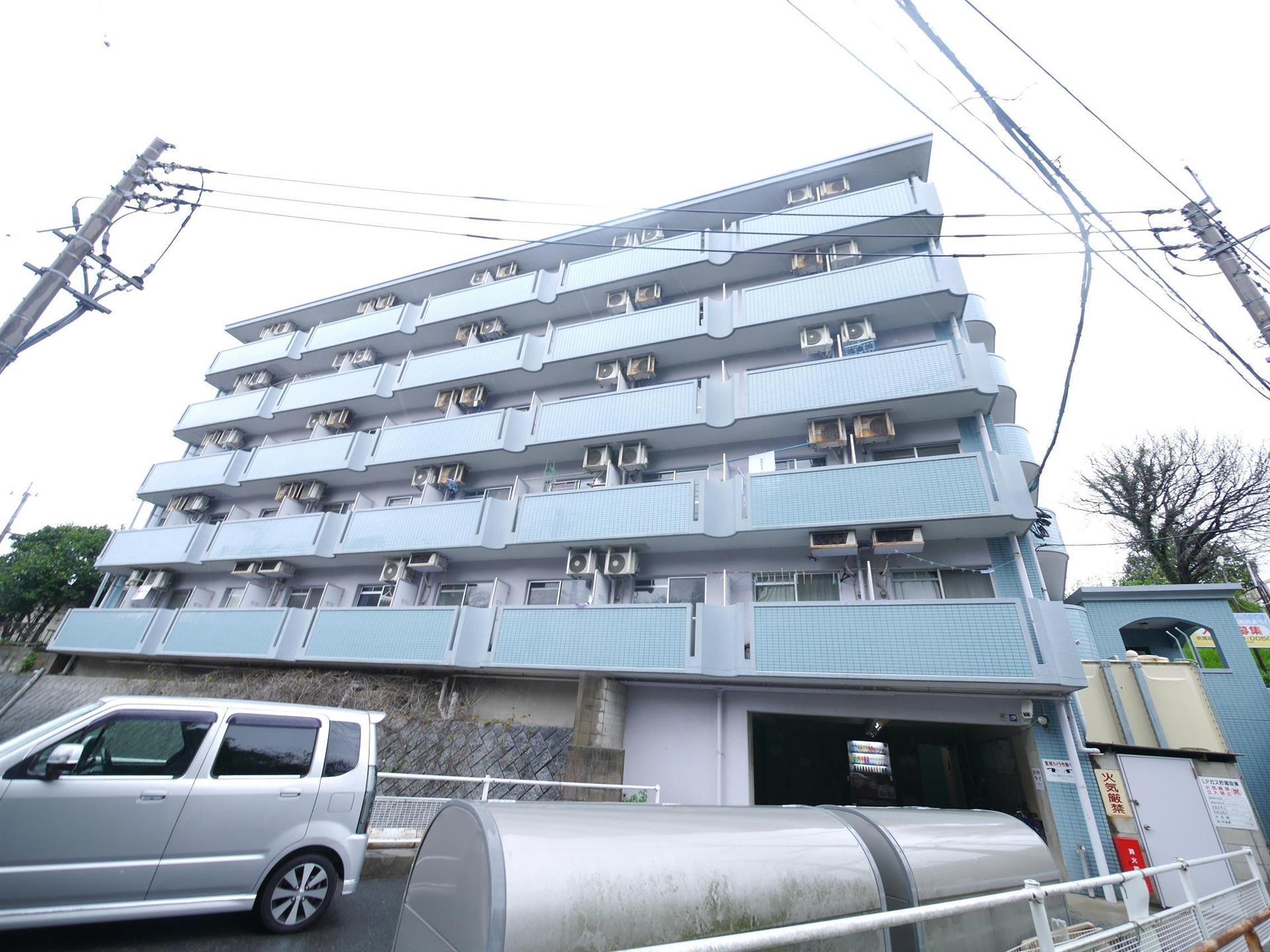 北九州市八幡西区浅川台のマンションの建物外観