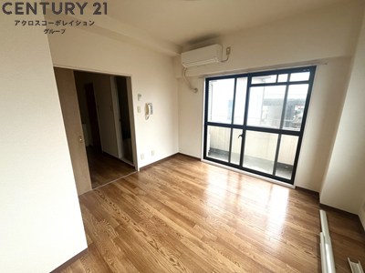 居室・リビング　日当たり良好なリビングです。