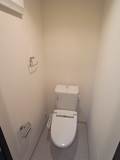 【神戸市中央区古湊通のマンションのトイレ】