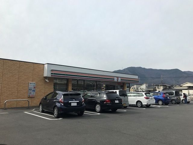 【上田市下塩尻のアパートのコンビニ】