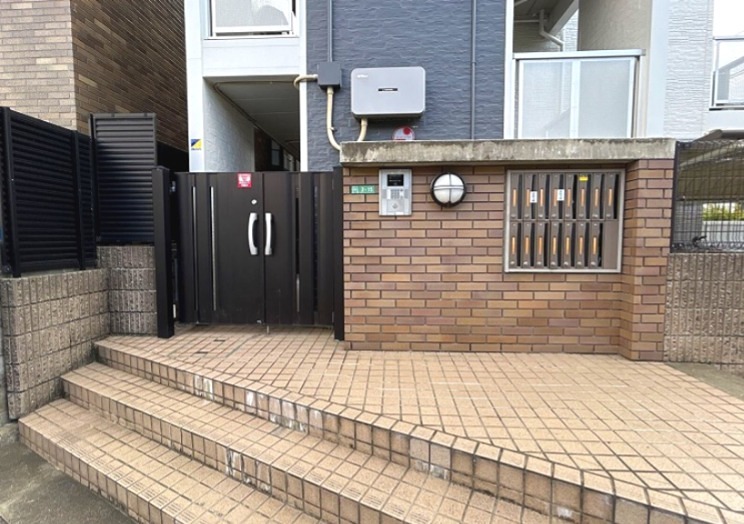 エントランス　オートロックゲート