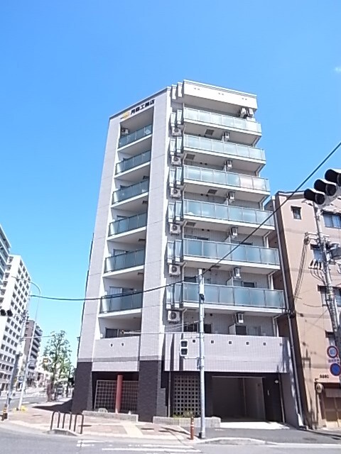 神戸市灘区岸地通のマンションの建物外観