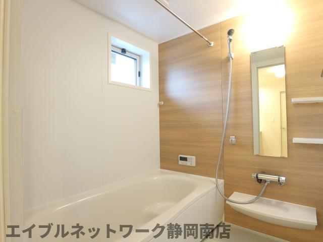 バス・シャワールーム　きれいなお風呂です