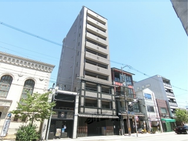 サムティ京都駅前の建物外観