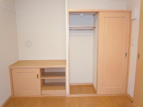 【レオパレスロハス富の原の収納】