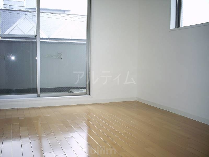 居室・リビング　※他の部屋の写真です