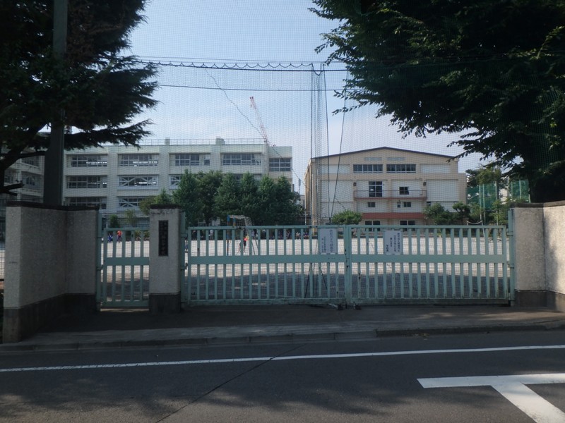 【吉岩荘の中学校】