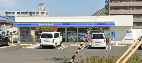 【高松市春日町のアパートのコンビニ】