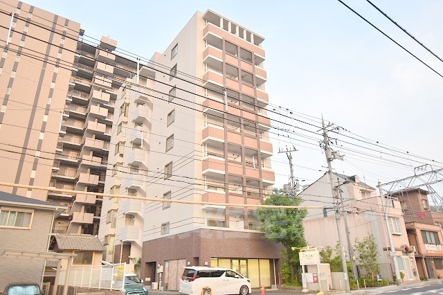 大津市京町のマンションの建物外観