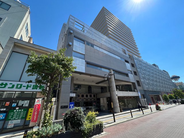 【トラストワンビル１９の建物外観】