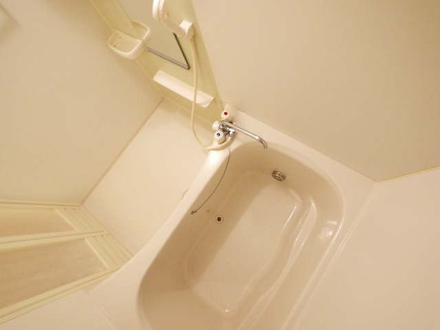 バス・シャワールーム　お風呂で日々の疲れを落としましょう