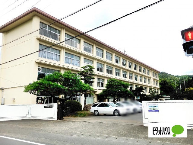 中学校　藤枝市立葉梨中学校（中学校）まで2535m