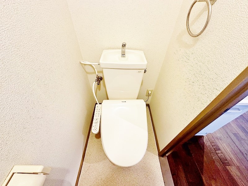 トイレ　★温水洗浄便座付トイレ★