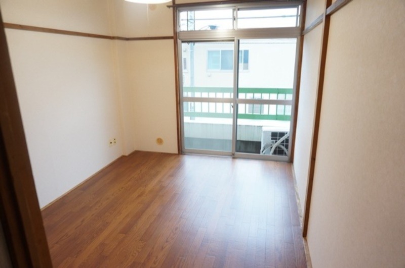 居室・リビング　図面と現状に相違がある場合には現状を優先