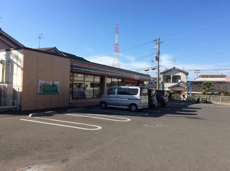 コンビニ　セブンイレブン 四條畷塚脇町店（コンビニ）まで378m