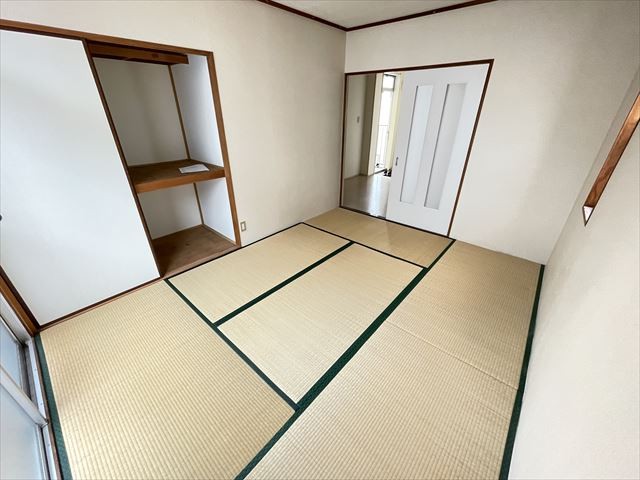 笛吹ハイツの内装写真