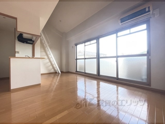 居室・リビング　洋室