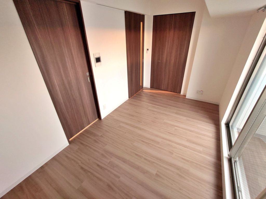 居室・リビング　玄関