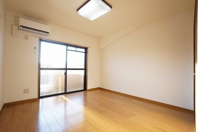 居室・リビング　※現況優先