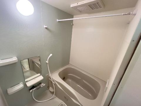 バス・シャワールーム　バス