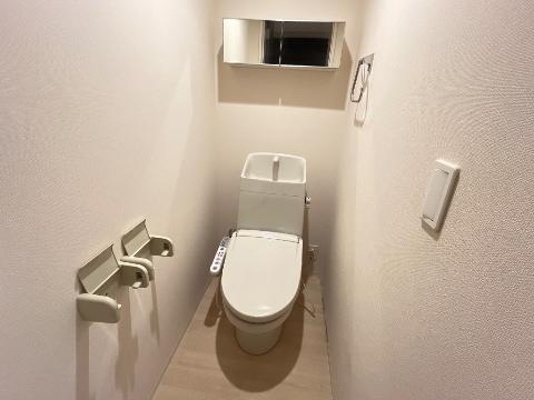 トイレ　シャワー付トイレ