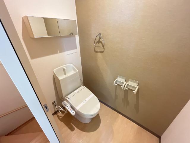 トイレ　シャワー付トイレ