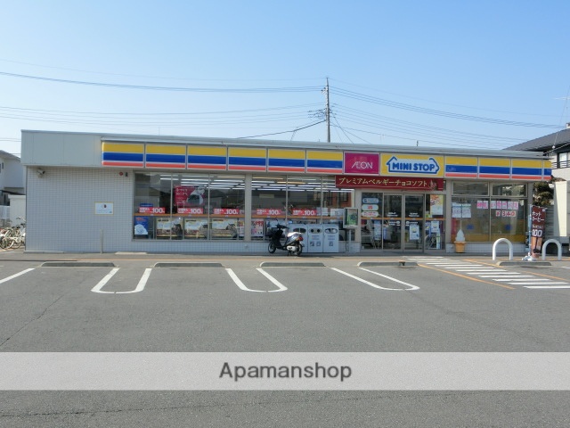 コンビニ　ミニストップ（コンビニ）まで633m