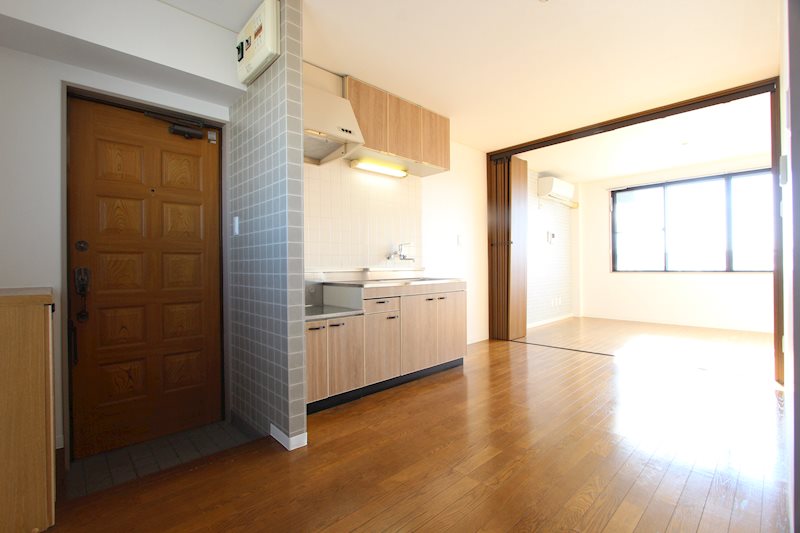 居室・リビング　ダイニングキッチンは広々7.2帖★