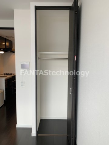 収納　プレセダンヒルズ北千住2