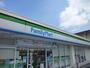 コンビニ　ファミリーマート近鉄津駅改札内橋上店（コンビニ）まで712m