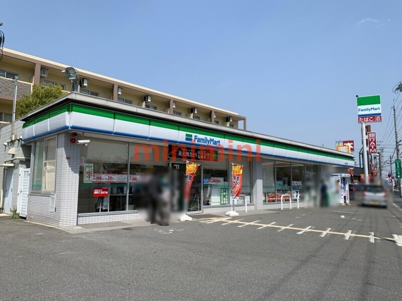 コンビニ　ファミリーマート高槻古曽部店（コンビニ）まで258m
